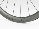 Bontrager Aeolus Pro 37 TLR Disc Road Wheel Takakiekko