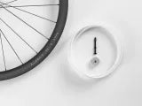 Bontrager Aeolus Pro 37 TLR Disc Road Wheel Takakiekko