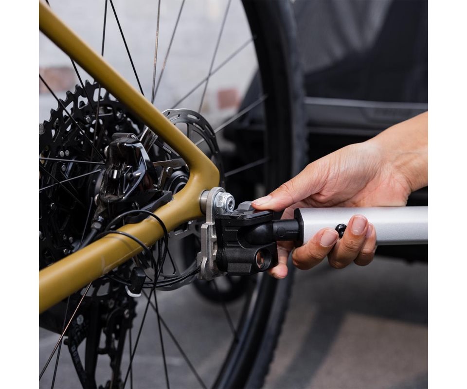 Thule axle mount ezHitch™ plate axle mount plate