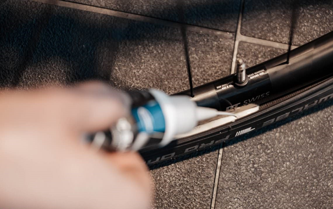 Tubeless -tarvikkeet