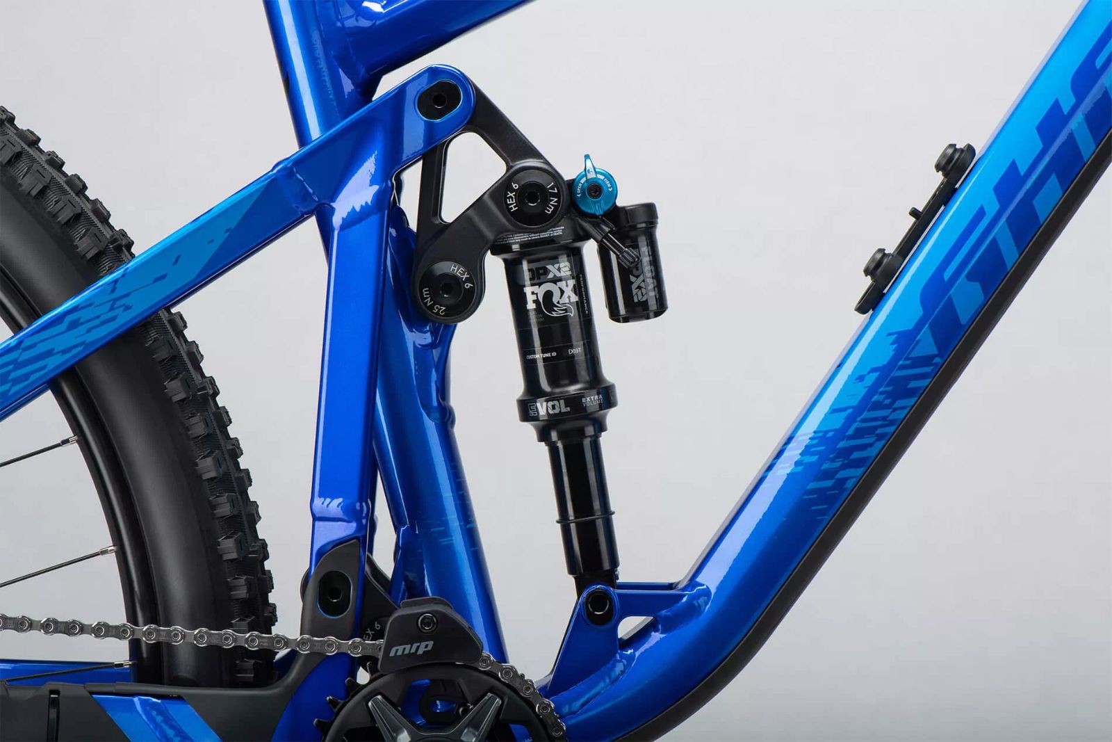 Ghost RIOT AM Essential